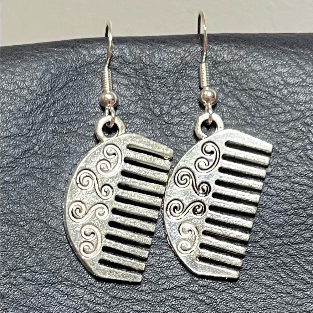 Comb earrings